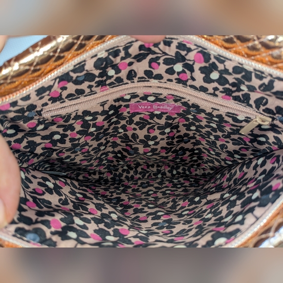 GENTLY USED ROSE GOLD VERA BRADLEY QUILTED CROSSBODY BAG & CARD HOLDER - Picture 3 of 16